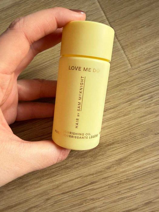 Hair by Sam McKnight Love Me Do Nourishing Oil