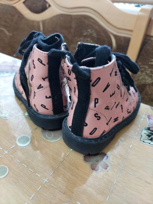 Ботинки на дівчинку zara