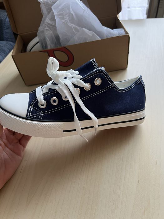 Nowe trampki 39 vico