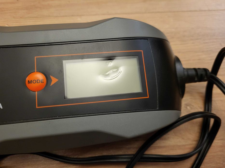 Prostownik do akumulatorów Osram 12v 4A