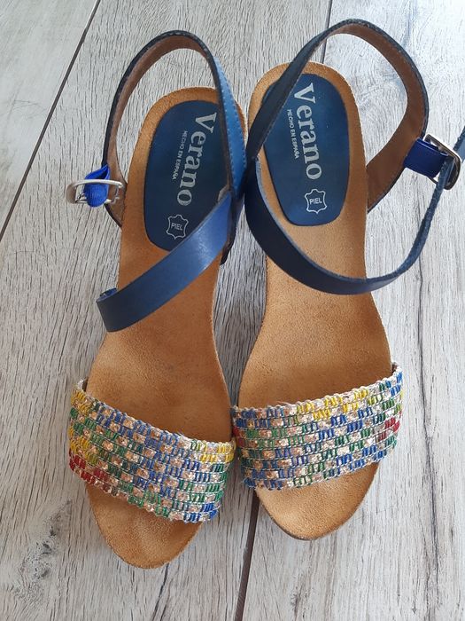 Nowe sandały na obsacie Verano