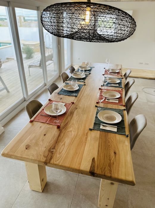 Mesa rústica de cedro