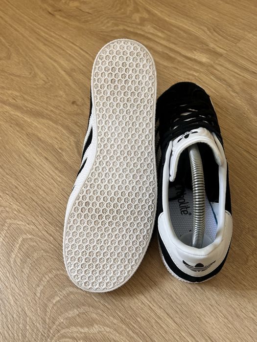 Жіночі кросівки білі кросівки Adidas Gazelle Originals BB5476