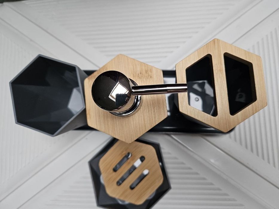 Набір у ванну кімнату