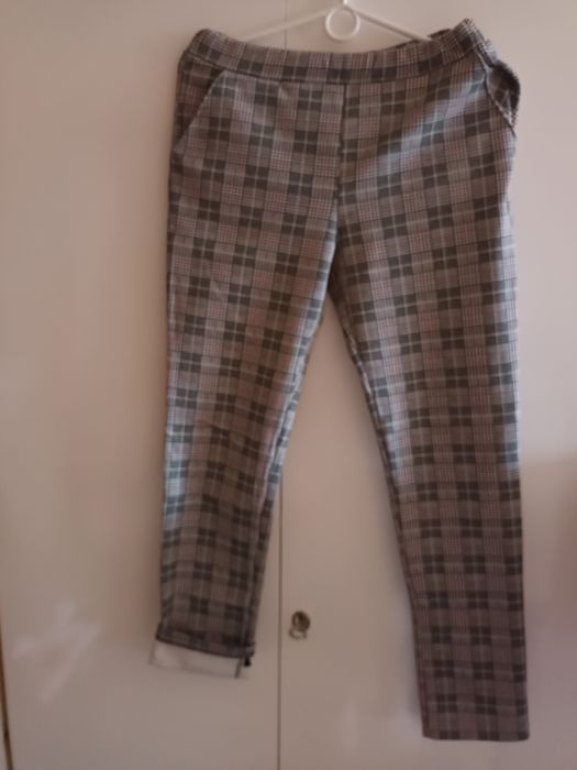 Spodnie w kratkę ocieplane