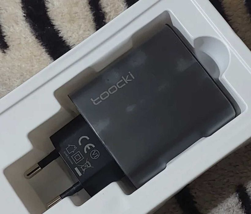 Зарядний пристрій Toocki 67W GaN Швидка зарядка PD3.0 QC4.0