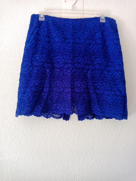 Saia renda azul forte
