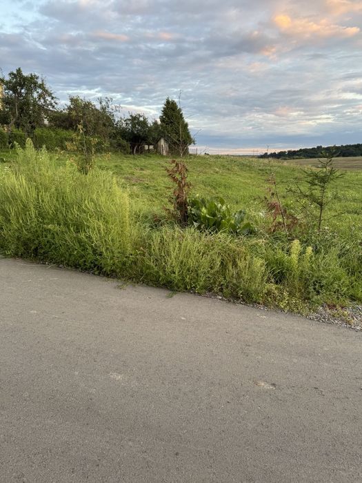 Продаж ділянки під будівництво у с. Жирівка