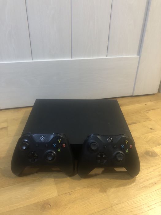 Xbox one x 2 pady