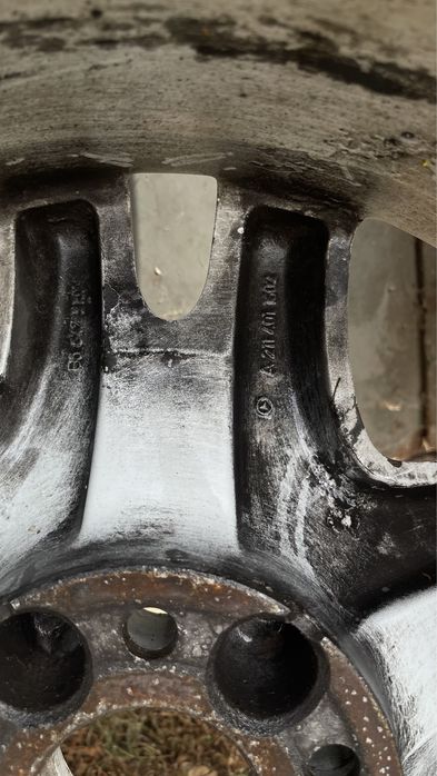 диски мерседес R17 8.5 j et 38 Dia 66.6 4шт