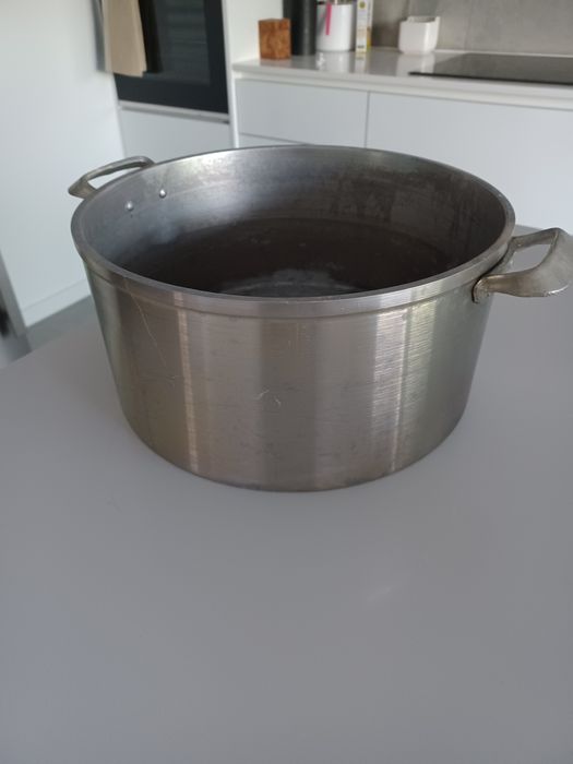 Tachos de ferro para restauração