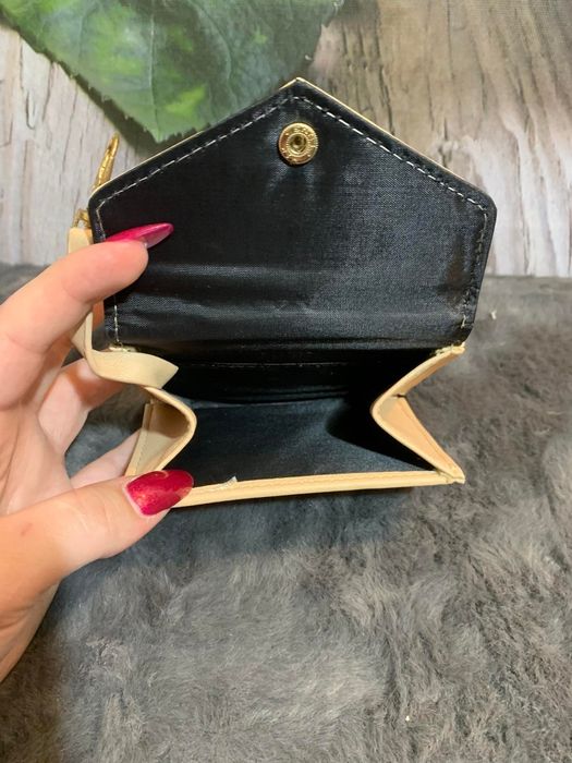 Portfelik damski guess
