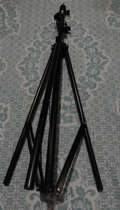 Штатив підлоговий для відеокамери телефона фотоапарата лампи майстерні!