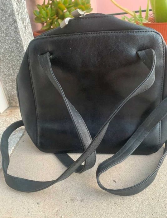 Mala preta pele Mandarina Duck de ombro  vintage