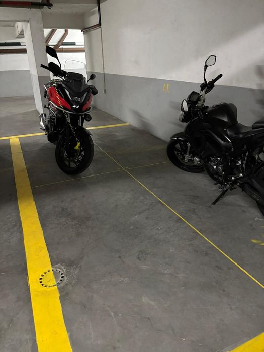 Parqueamento para motos