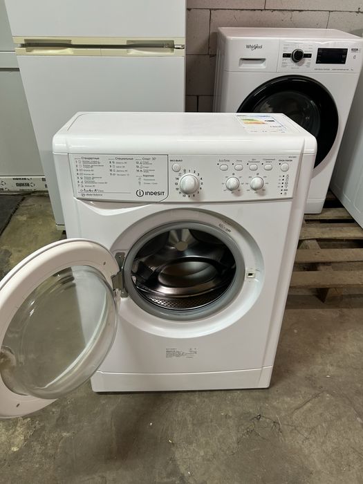 Стиральная машина Indesit на 4 кг.IWUC40851.Гарантия!