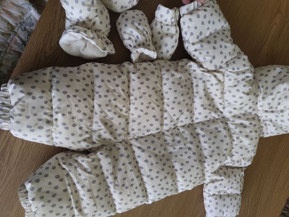 Зимовий пуховий комбінезон gap 0-6 місяців