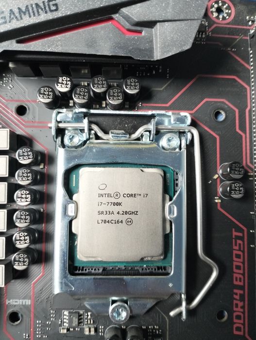 Procesor i7 7700k + płyta główna