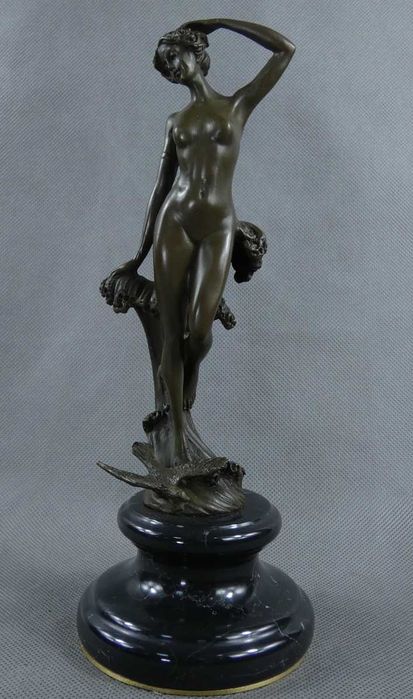 Akt kobieta pozująca BRĄZ marmur figura RZEŹBA  L. Bistolfi 25 cm