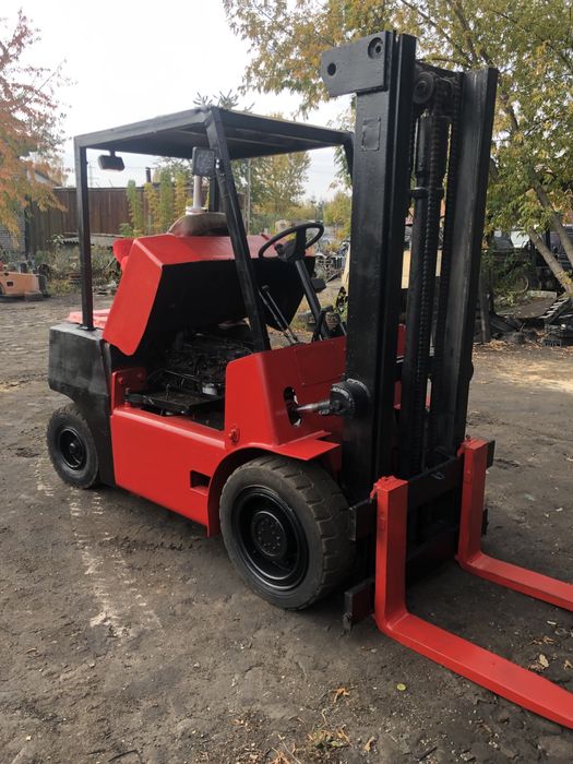 Погрузчик навантажувач 3т дизель