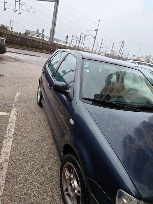 Wolkswagen polo 2000 gasolina 5 portas