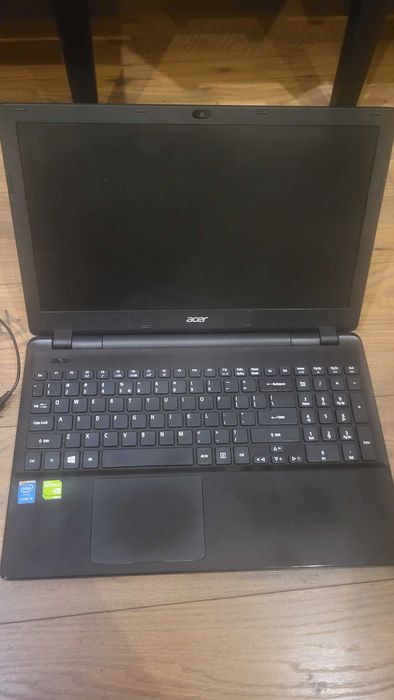 Laptop Acer Aspire E5-571G-5656