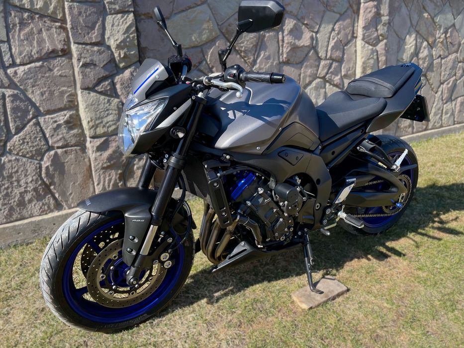 Мотоцикл Yamaha FZ8 Файзер
