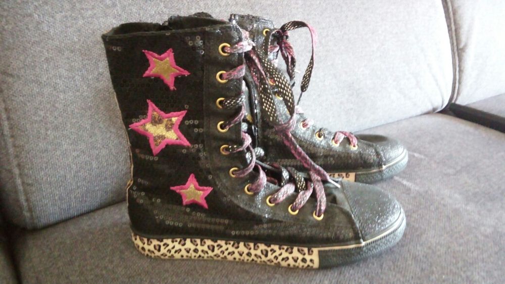 Piękne trapery w gwiazdki