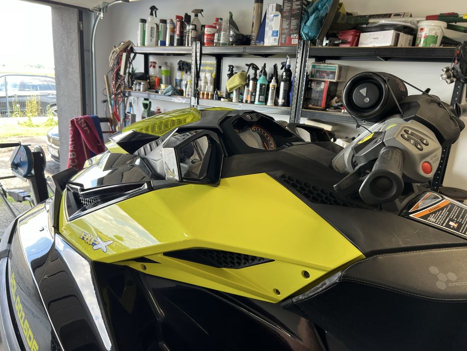 Skuter wodny SeaDoo RXP 260