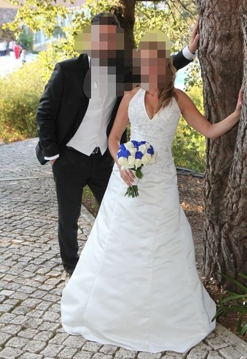 Vestido e véu de casamento
