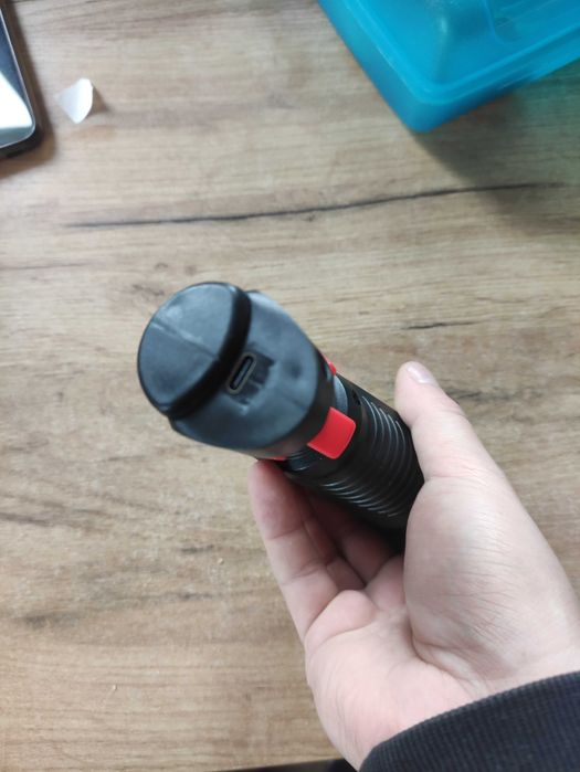 Wkrętak elektryczny