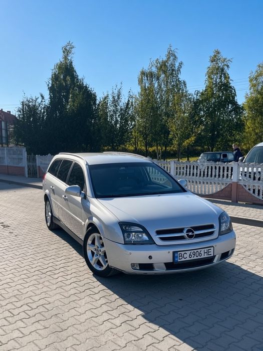 Опель Вектра з найкращим дизельним мотором 1.9, машина 2005 року в кузові універсал. ВІД ВЛАСНИКА.