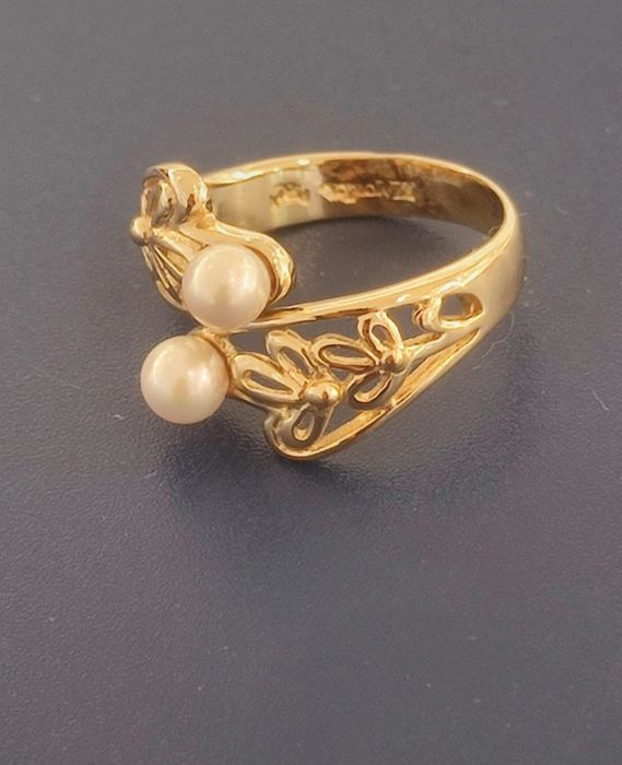 Anel com pérolas - Majorica - Banho de ouro