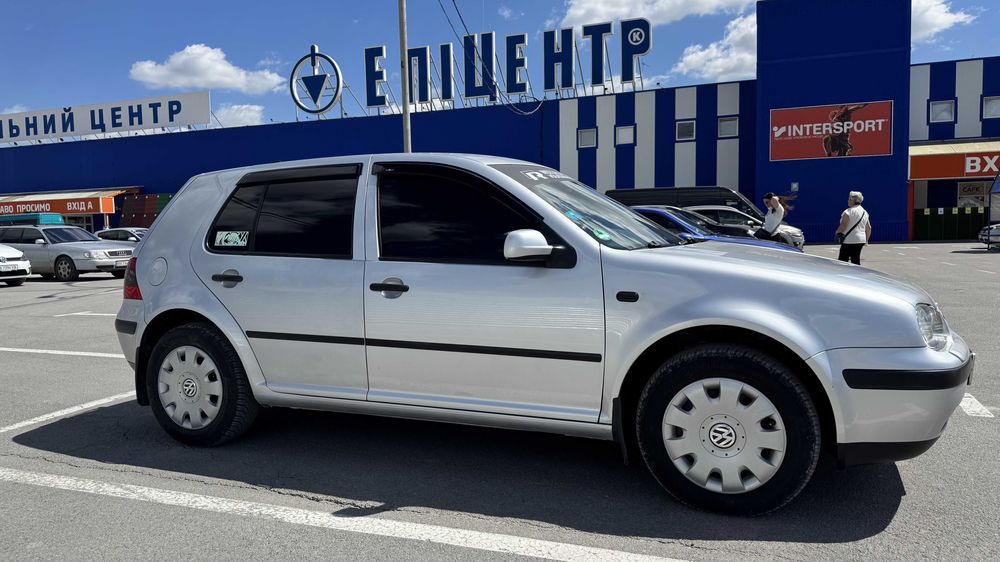 Volkswagen Golf 2002 VIN WVWZZZ1JZ3W218472 фото оголошення 4 з 19