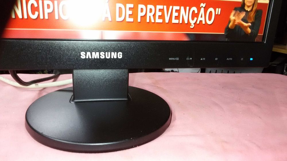 monitor tft samsung syncmaster943sn 19 polgadas