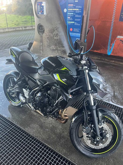 Kawasaki Z650 -Como Nova