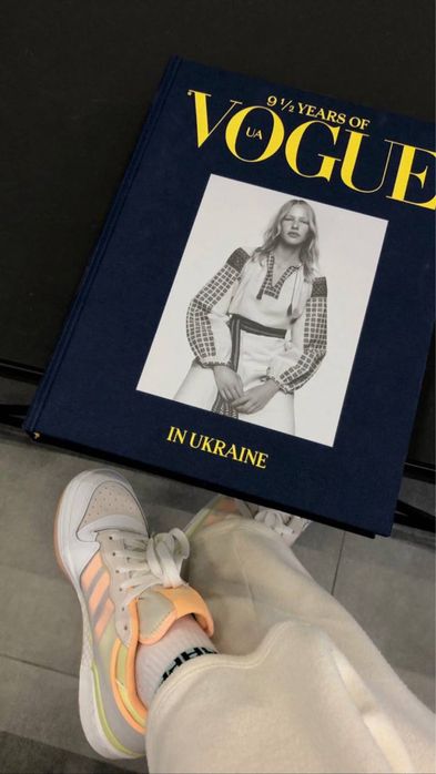 Adidas кроссовки кросівки