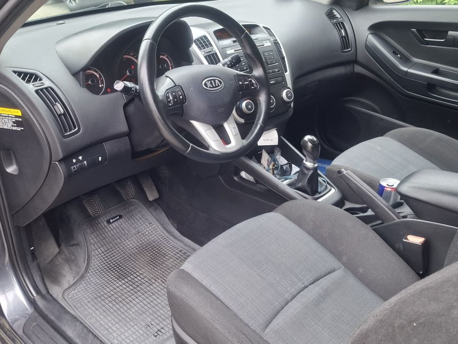 Kia pro ceed 1.4 2010 rok