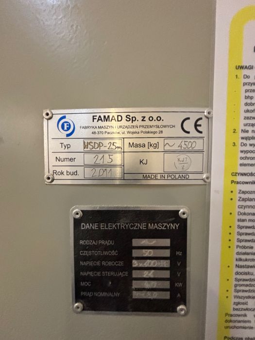 Prasa Famad do podłóg warstwowych