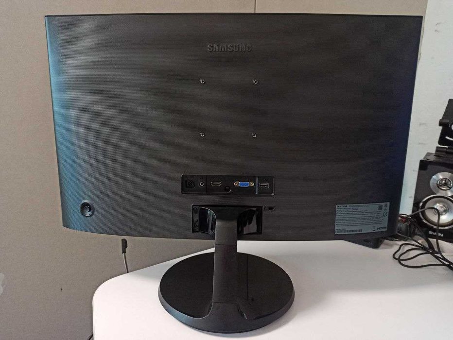 Новый монитор Samsung 24" Curved / Январь 2025 года / Идеал!