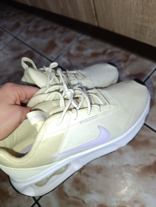 Buty sneakersy Nike mało noszone