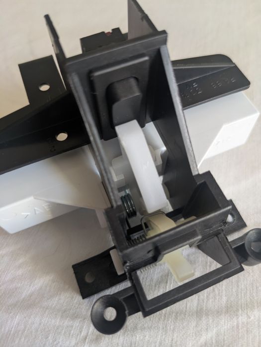 Fechadura porta Máquina lavar loiça Indesit