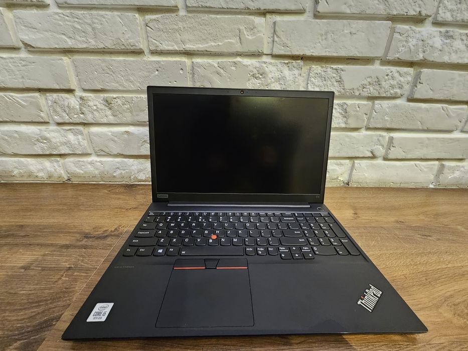 Laptop LENOVO ThinkPad E15 15.6" IPS i5-10210U 16GB RAM 500 GB HDD