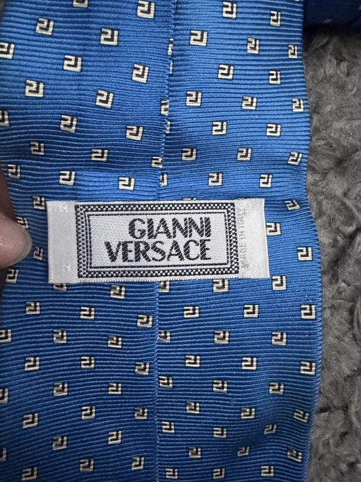 Jedwabny dliczny krawat gianni versace unikat retro