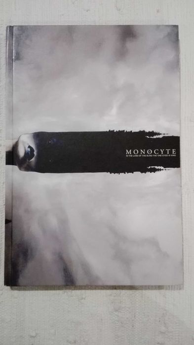 Monocyte - Integral (Ashley Wood, Bill Sienkiewicz, Barron Storey..)