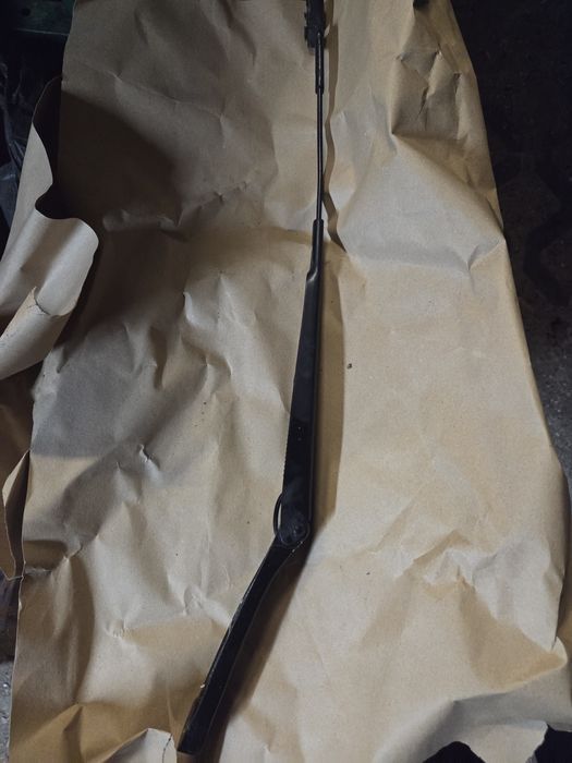 Ramię / dźwignia wycieraczek Lewe Seat Leon III 2016