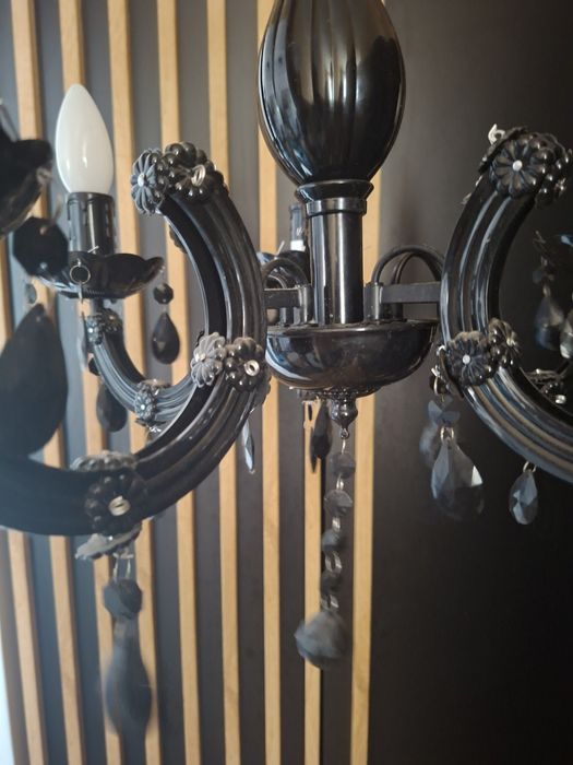 Efektowne lampa sufitowa żyrandol plastikowy 5 ramienny magnolia