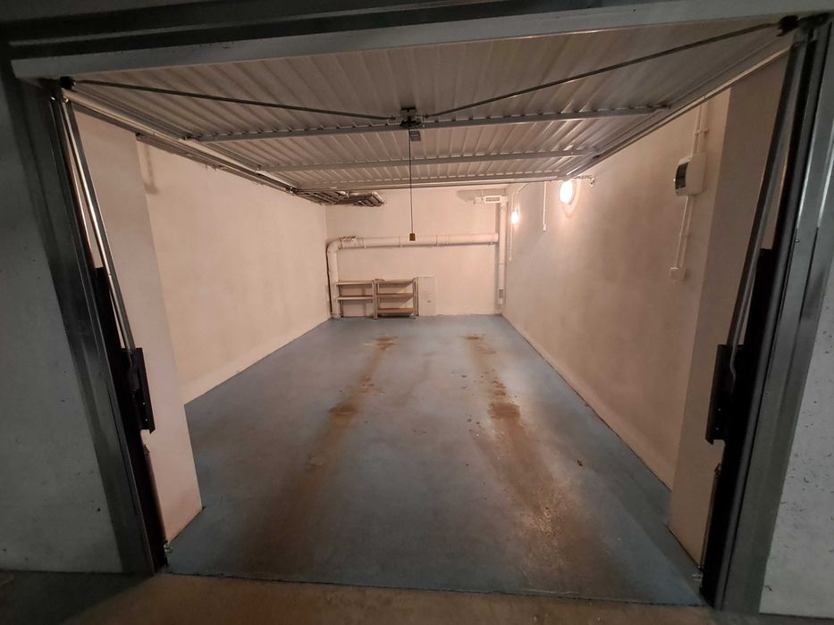 Garaz do wynajęcia 26m² (Osiedle Batorego)