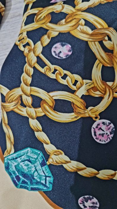 Ogromna Chusta z Luksusowym Wzorem Scarf Print Złote Łańcuszki Drogie