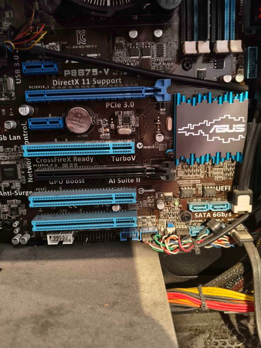 PC Desktop antigo – Para Peças